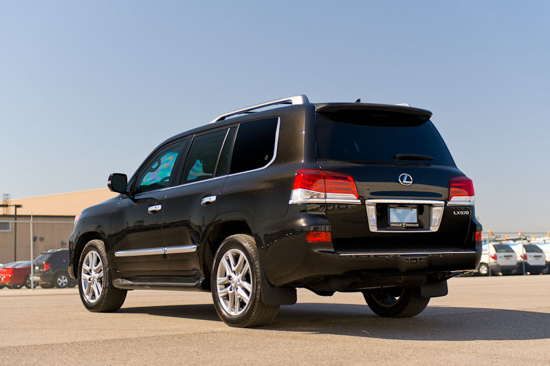 http://www.inkasarmored.com/wp-content/uploads/2011/06/armored-lexus-lx570-14.jpg